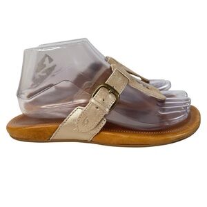 OluKai Coastal Gold Leather Thong Sandals Buckle Strap Slip On Beach Size 7